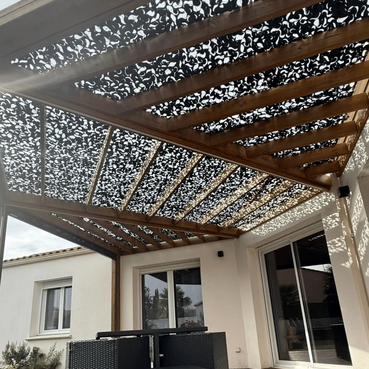Vela ombreggiante mimetica nera – immagine 4